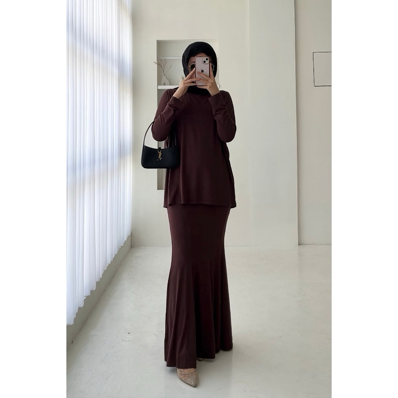 [READY] Batwing Set Mermaid Skirt | ESMEE SWEATER | PUVE SWEATER | ZOYA SWEATER - Original by GONEGA