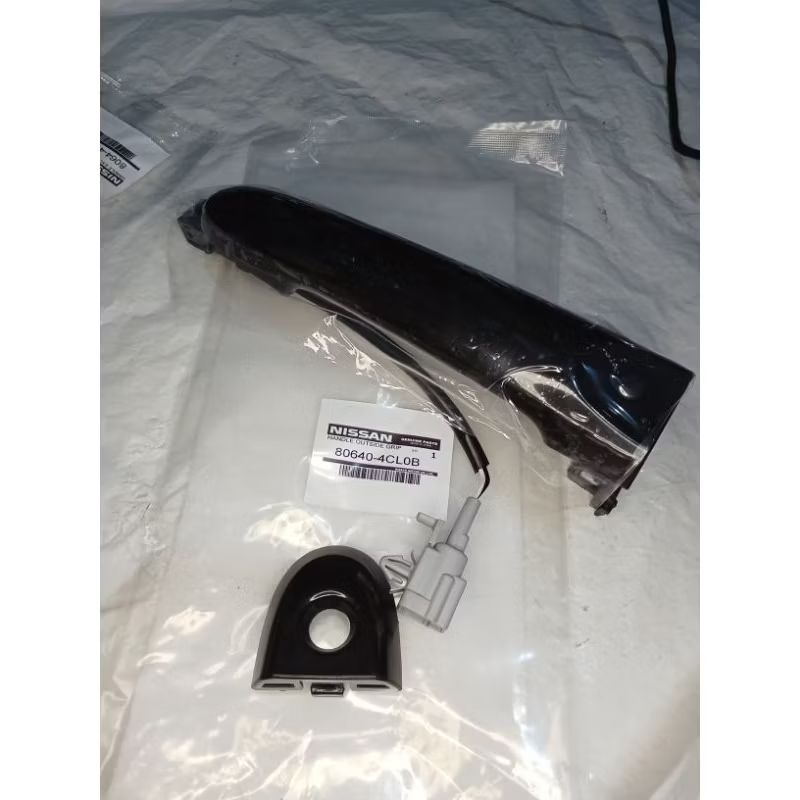 HANDLE HANDLE PINTU LUAR DEPAN NISSAN JUKE SET SENSOR ASLI NISSAN