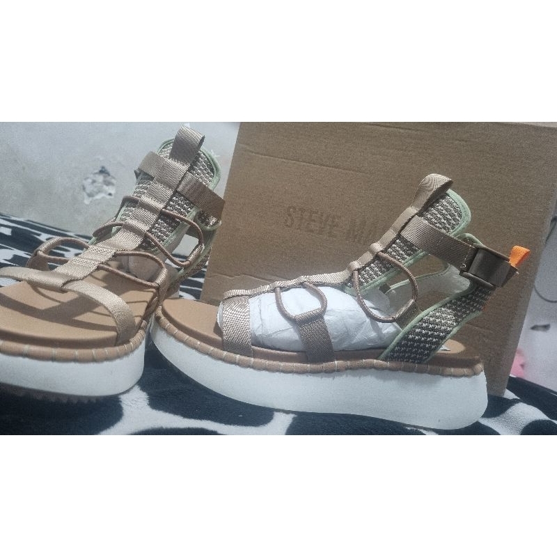sepatu steve madden