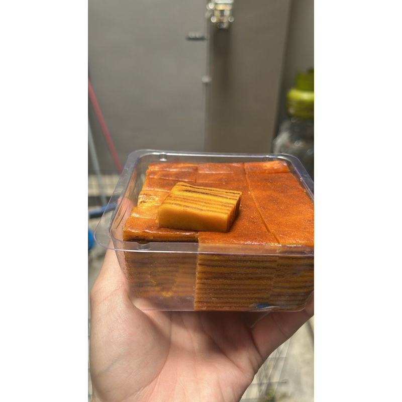 

LAPIS LEGIT FULL WIJSMAN uk 9x9x4cm hampers Eid Lebaran ramadhan