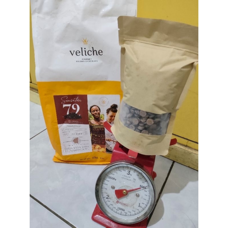 

Dark chocolate couventure veliche sensation 72%- repack 500 gr
