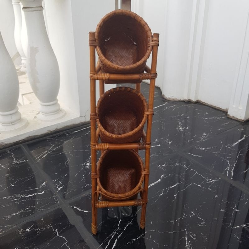 wadah tempat penyimpanan bahan dapur anyaman bambu