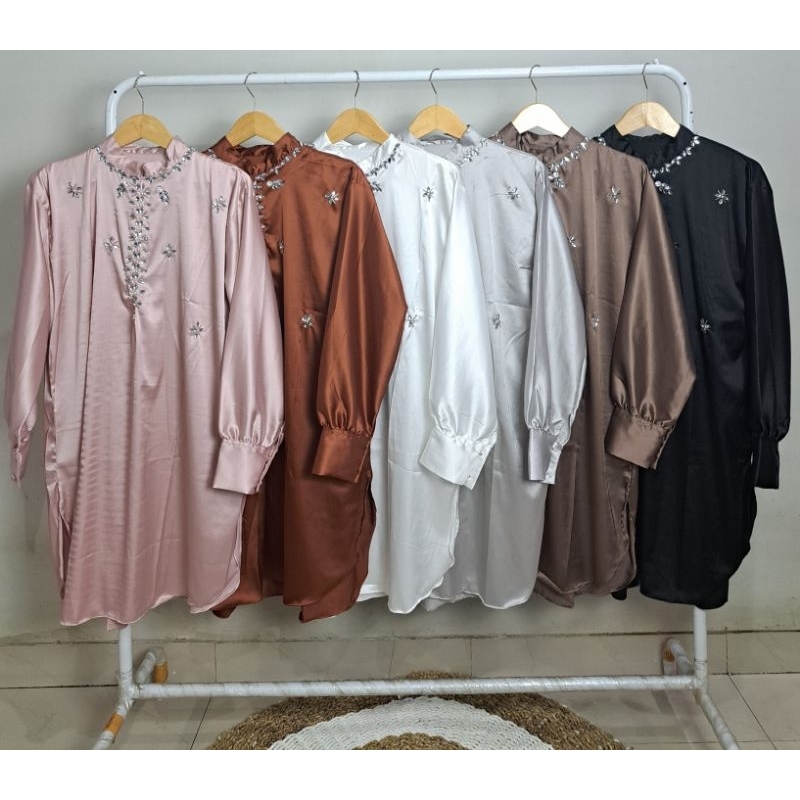 Atasan Tunik Wanita Silk Baju Muslimah Armani Silk Resletting Depan