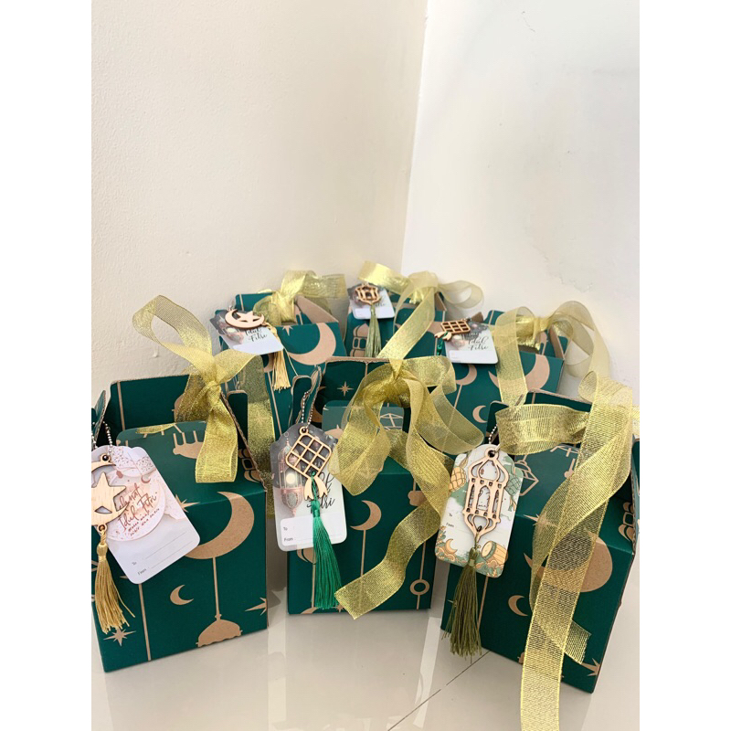 

Hampers Lebaran isi 2 Toples Kue Kering