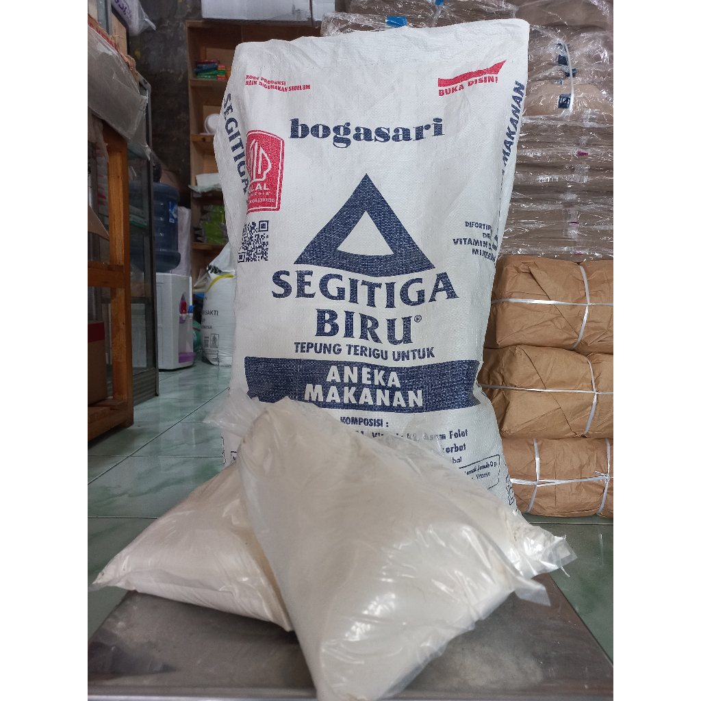 

Terigu Segitiga Kiloan repack 1kg