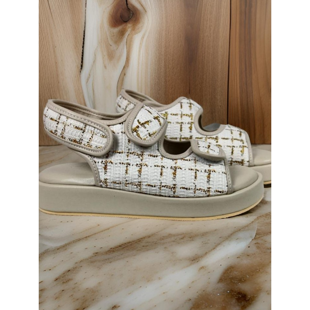 Kiyee Sandal Wanita Korean Style Trendy Ringan Tahan Lama