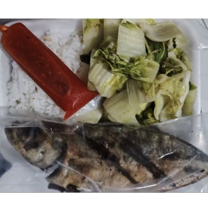 

SET FISH RICE BOX PORSI FAMILY + JUICE 1 LITER