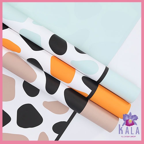 

Kertas Buket Bunga Cellophane Flower Wrapping Paper Cow Kertas Buket Bunga Motif Cow skin KB6099