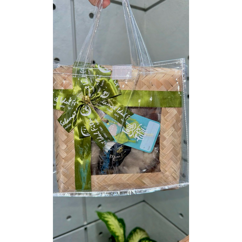 

PAKET BESEK A HAMPERS IDUL FITRI by @dapurmimavero