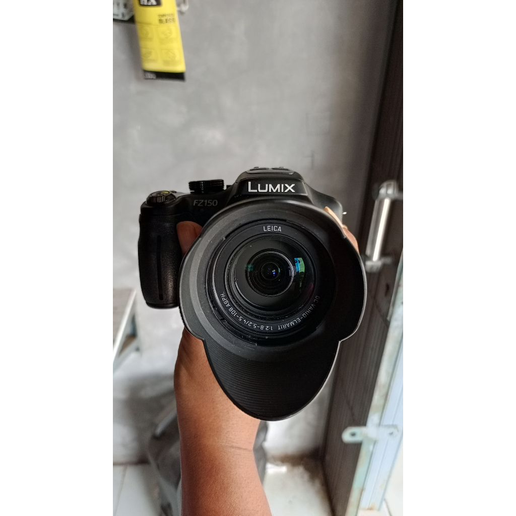Kamera Lumix Fz150 layar Lipat bukan fz300 bukan gx85