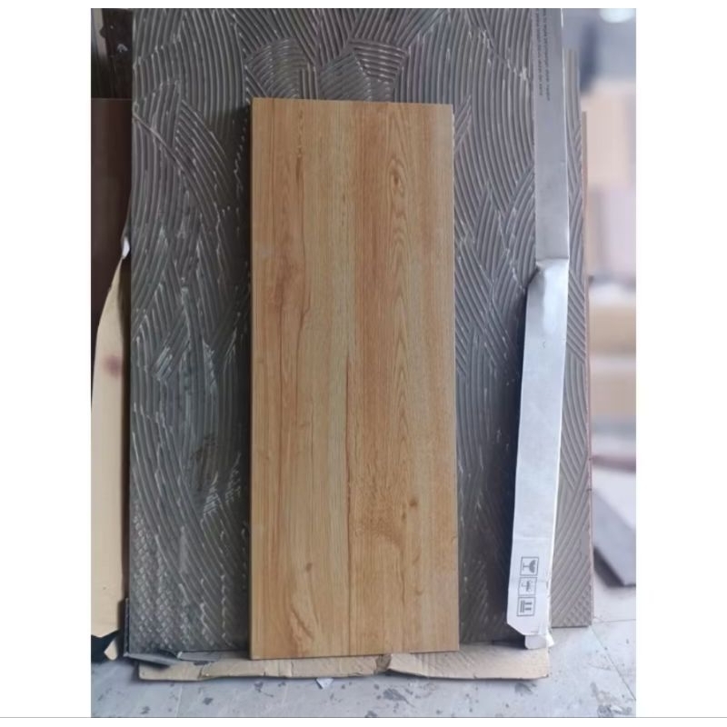 GRANIT PIJAKAN TANGGA MOTIF KAYU 40X80 DOUBLE BEVEL