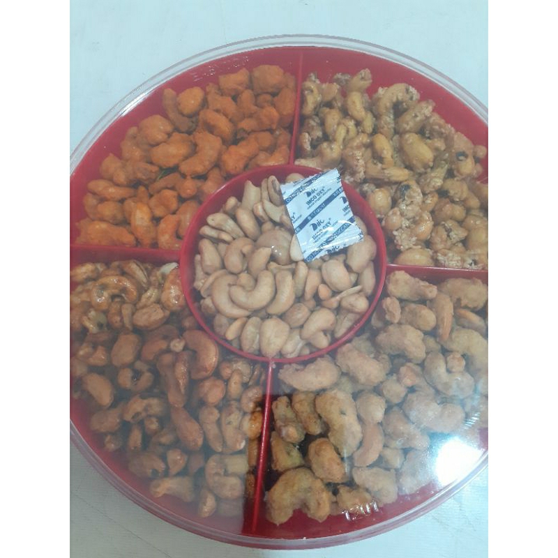

kacang mede tray
