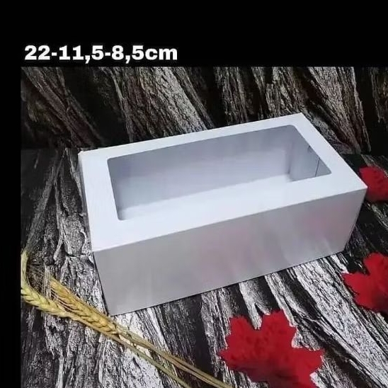 

Box ivory 22-11,5-8,5cm @25pcs