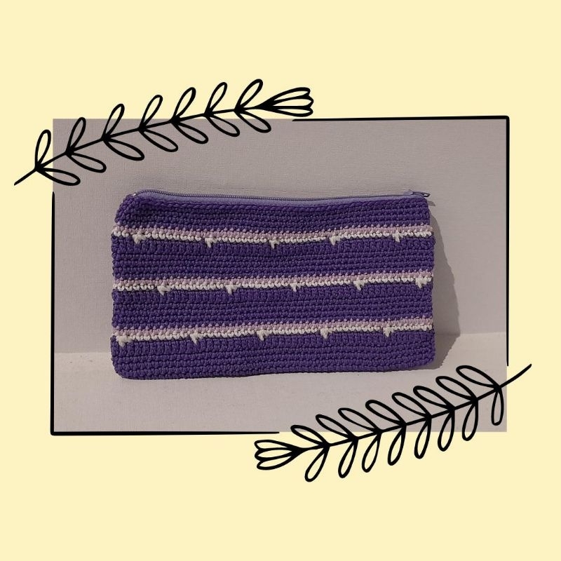 

Tempat Pensil Ungu Daun