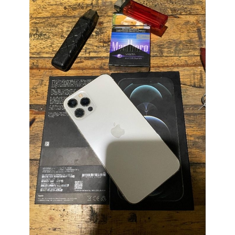 iPhone 12pro 256 inter