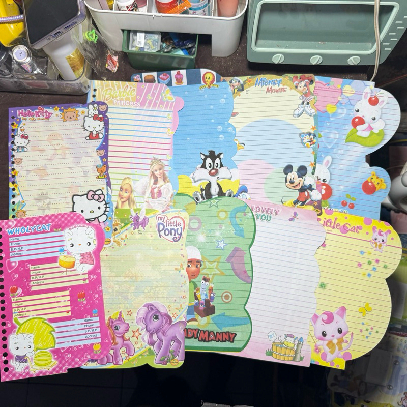 

[ ready stock ] 5pcs Paket isi binder A5 size standar kiky coddy scoobydoo barbie my little pony princess disney kartun karakter loose leaf kertas rare limited edition second preloved new tebal koleksi y2k jadul bundle bundling art print boy paper collect