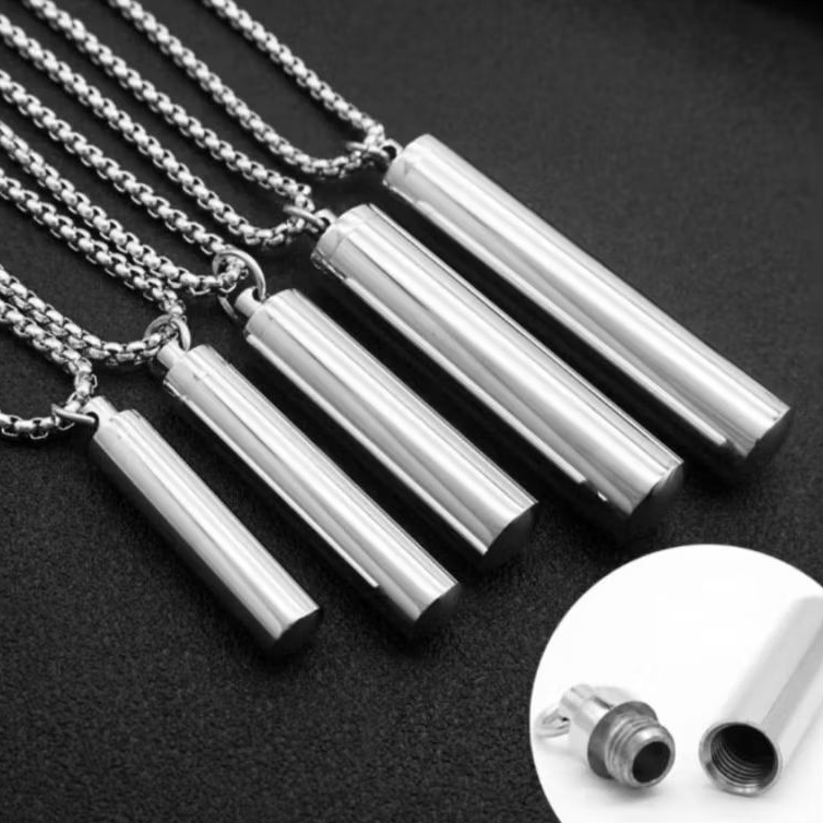 Kalung Rantai Titanium Liontin tabung silinder buka tutup kalung liontin pria anti karat