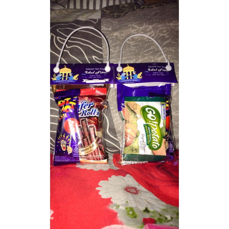 

HAMPERS SNACK LEBARAN