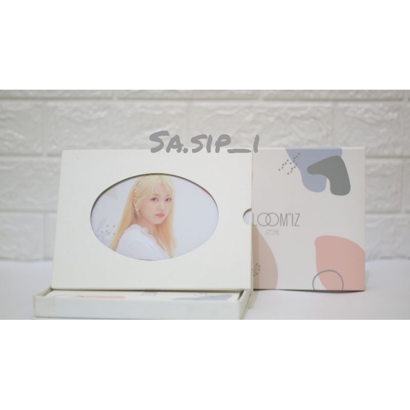 Unsealed album Izone BLOOM'IZ