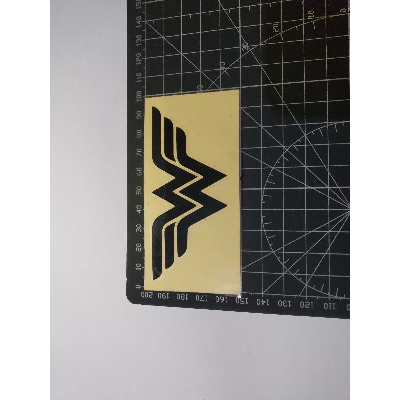 

stiker cutting wonder woman