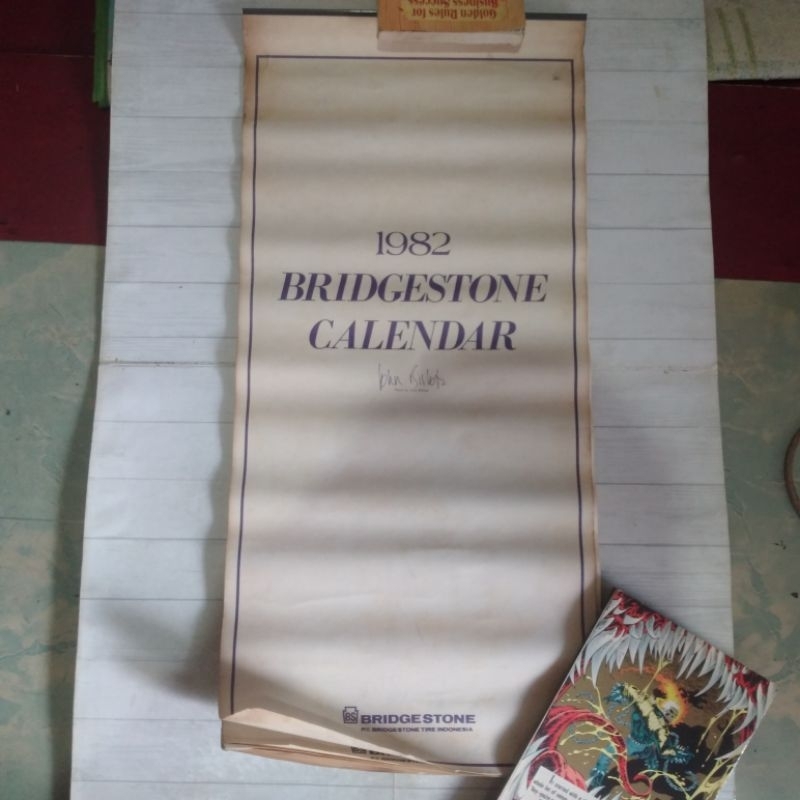 

Kalender Calendar 1982 Bridgestone Photo By John Bishop Kondisi Tergulung