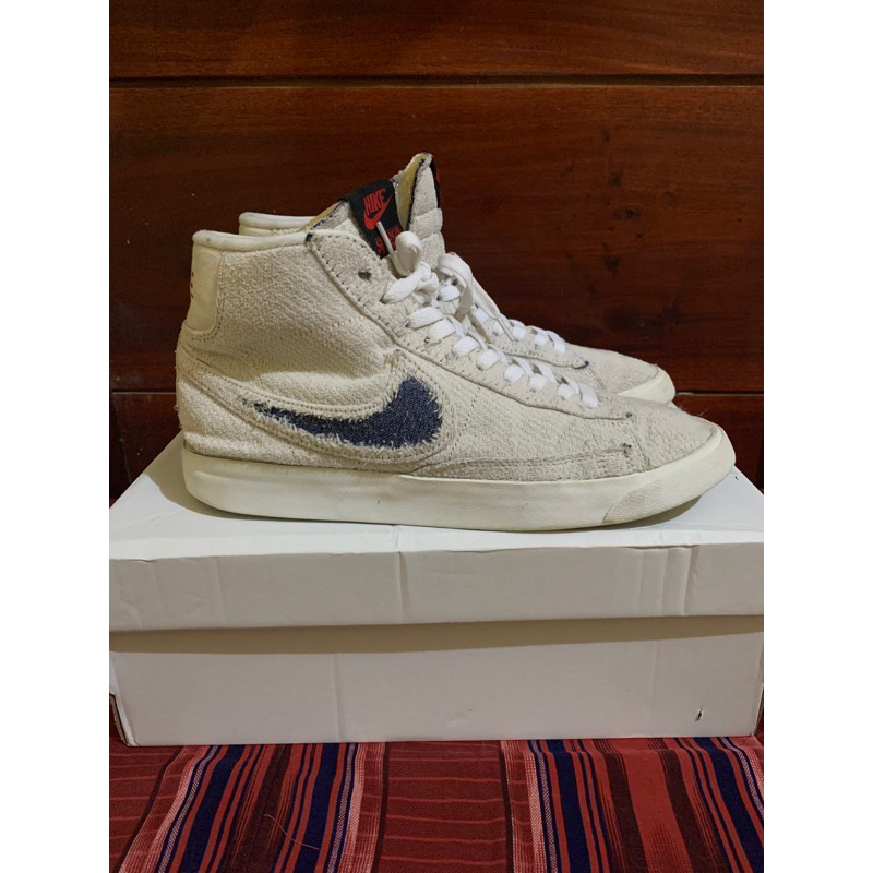

Nike stranger things