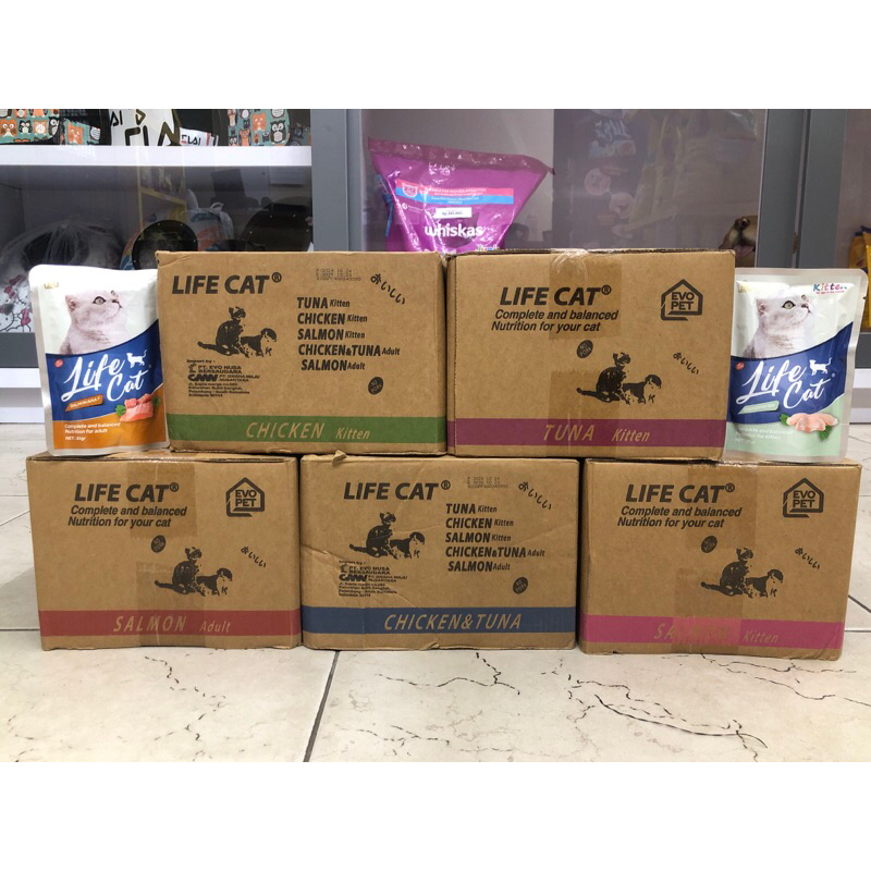 LIFE CAT Sachet Wet Food Makanan Kucing (Per Box Isi 24)