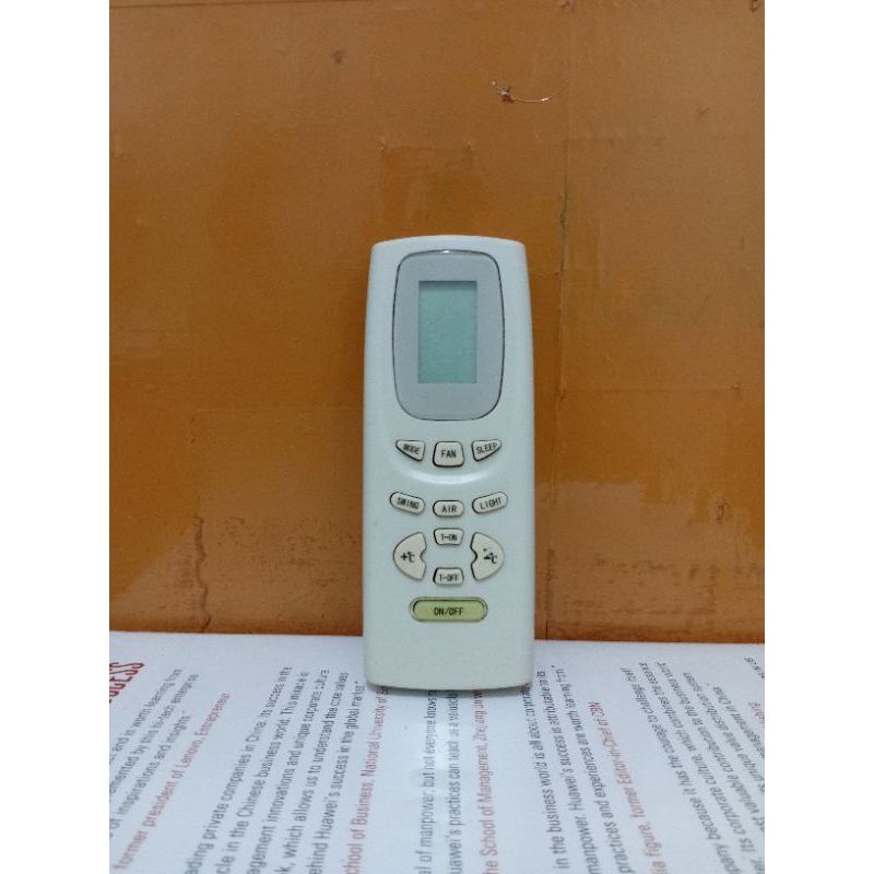 REMOTE AC AKIRA SERI Y512F ORIGINAL