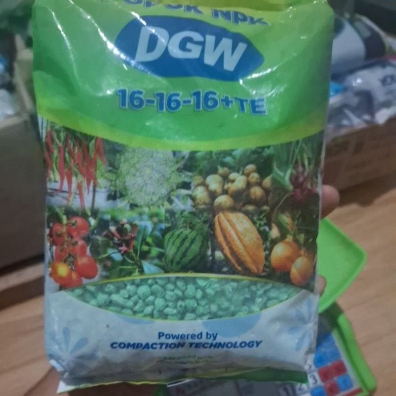 Pupuk npk 16 16 16 +TE DGW original kemasan 1kg