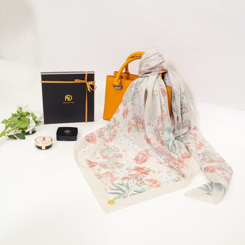 Purebynadi EVELINA - CREAM Hijab Segi Empat Motif Voal Premium