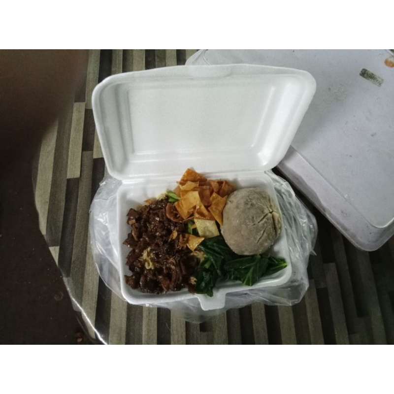 

Mie Ayam Sadap Bakso Beranak