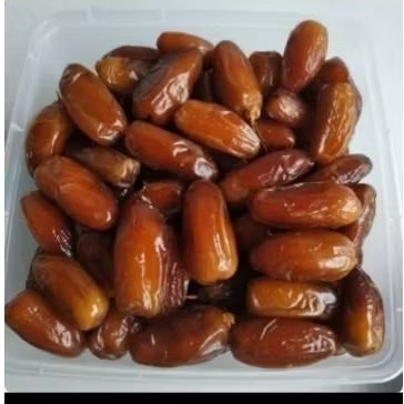 

kurma kualitas premium kemasan 1 kg dan 500 gram