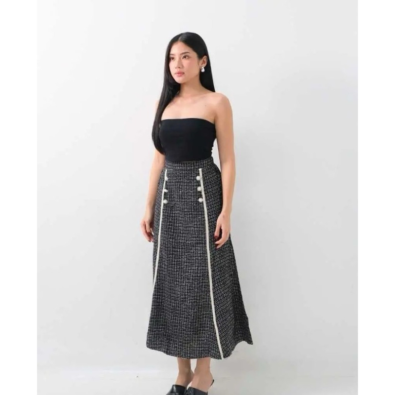 tweed skirt
