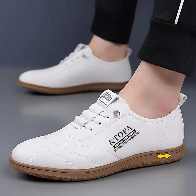 pria kulit kasual Sepatu Kasual Pria dengan Bahan Kain Berkualitas Sol Karet Anti Selip Warna Hitam 