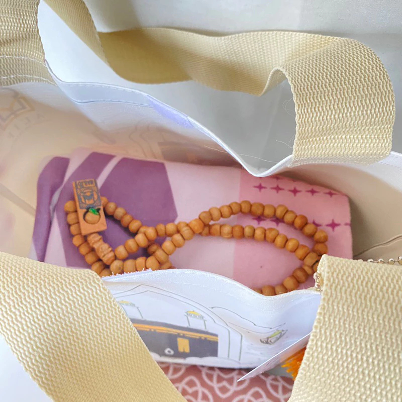 

Meccania Paket Hampers Eksklusif Oleh Oleh Umroh Haji