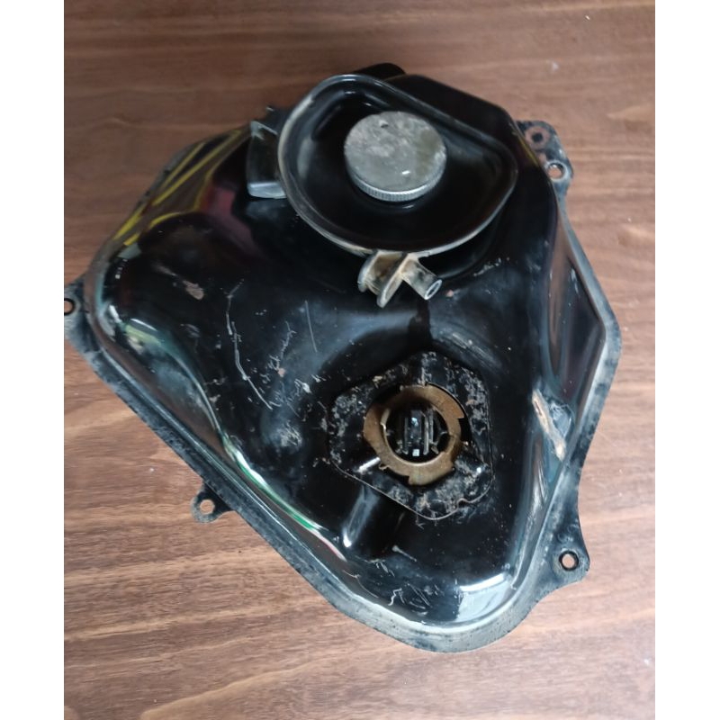 tengki bensin motor Honda spesy karburator seken