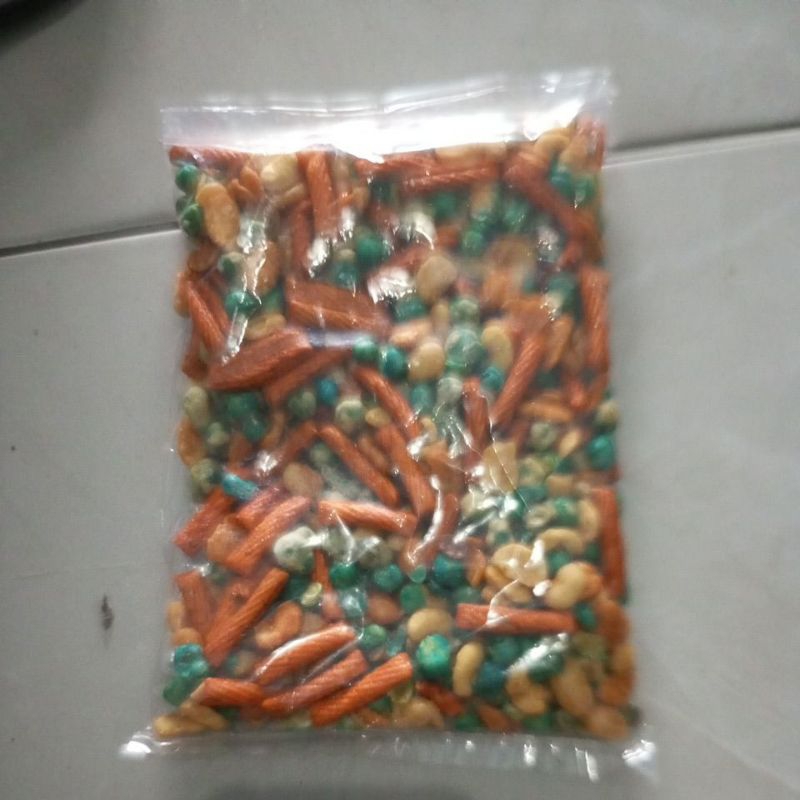 

kacang koro campur