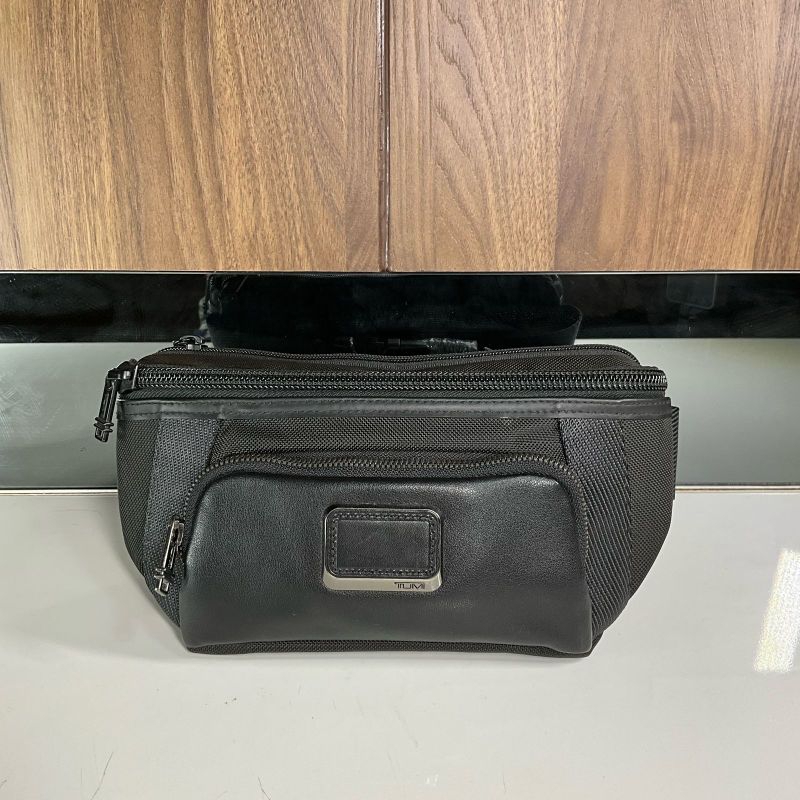 Tumi Campbell Utility Pouch Hitam Original