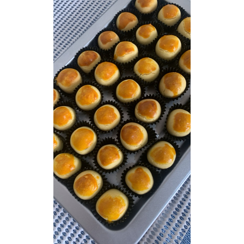 

Nastar toples kotak 300gr