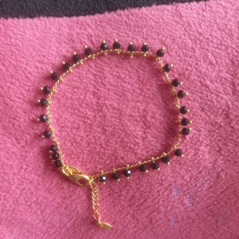 gelang permata hitam