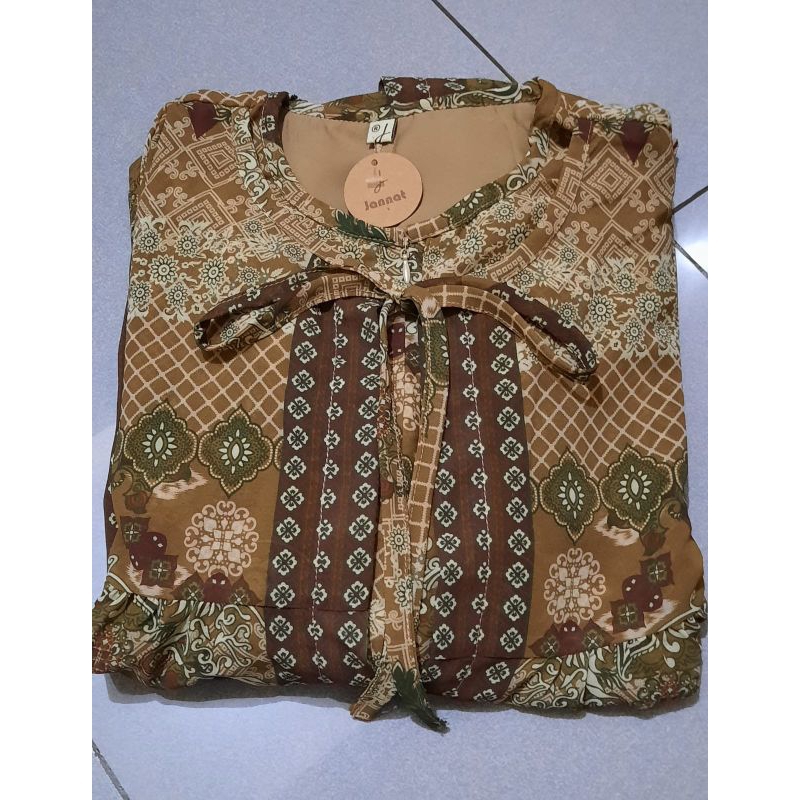Jannat id Yara Dress ukuran L