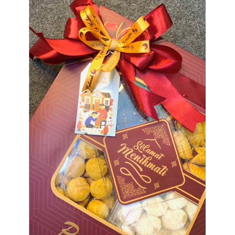 

PAKET HAMPERS KUE KERING LEBARAN 250 gr