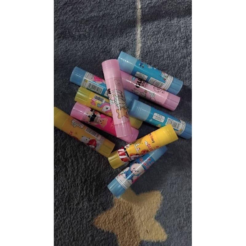 

Lem Glue Stick / Lem Kertas