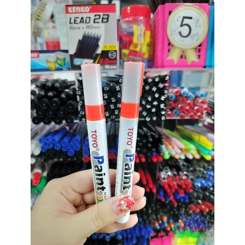 

Spidol Paint Marker Orange ( 1 pcs )