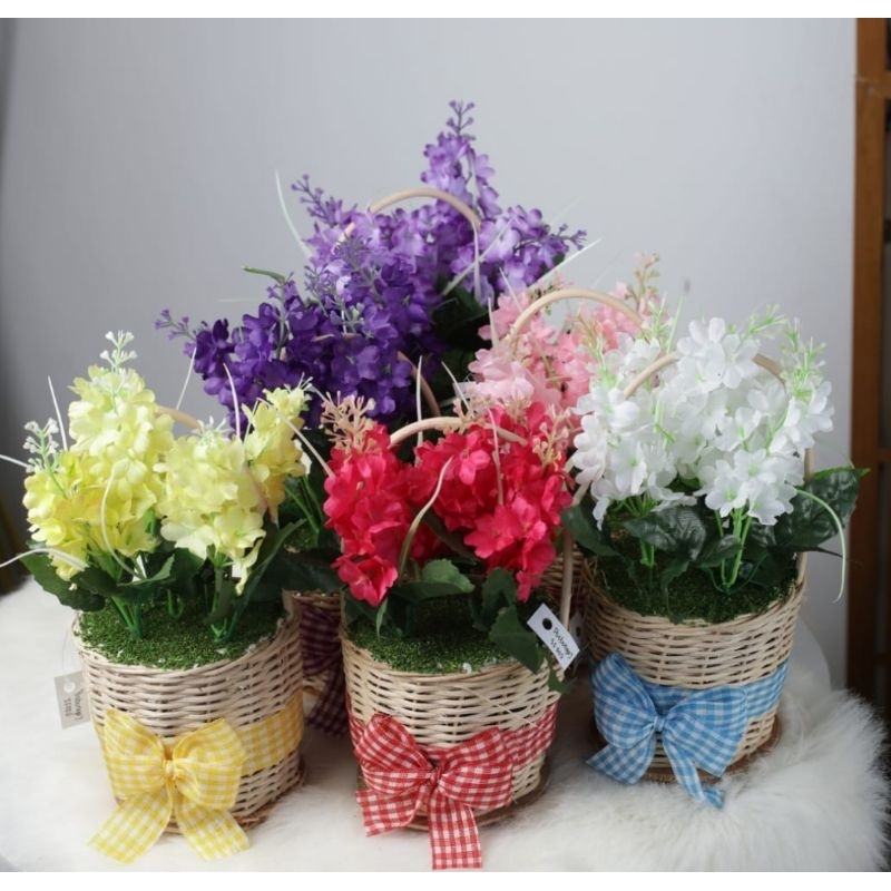 vas rotan/vas rotan kecil/vas rotan dan bunga/vas rotan mini/vas rotan aesthetic