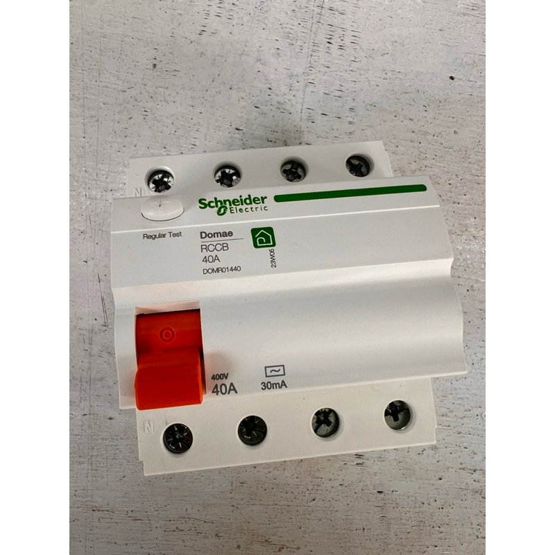 RCCB 4P 30mA 40A Schneider ELCB/ RCBO DOMR01440