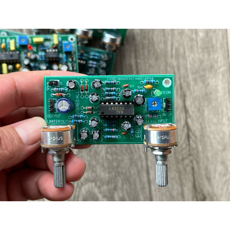 STEREO BROADCAST AUDIO LIMITER ALC COMPRESSOR