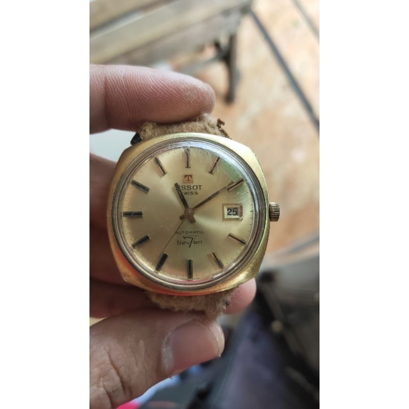 jam tissot bekas minus tali