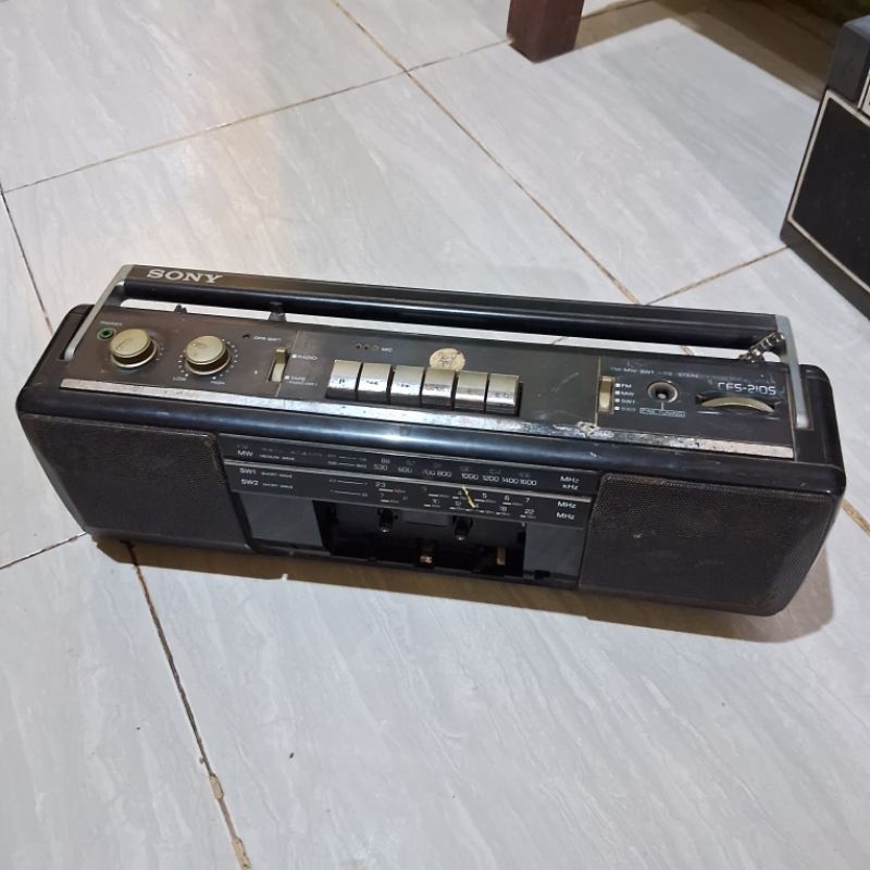 radio sony jadul
