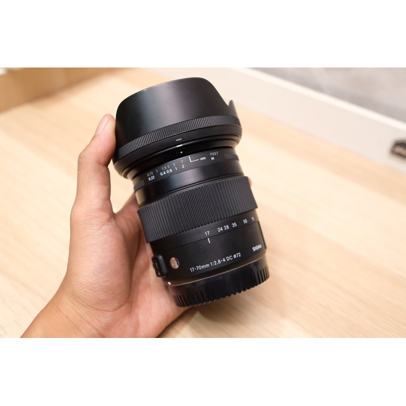 Sigma 17-70mm F2.8-4 DC Compentorary for Canon Fullbox
